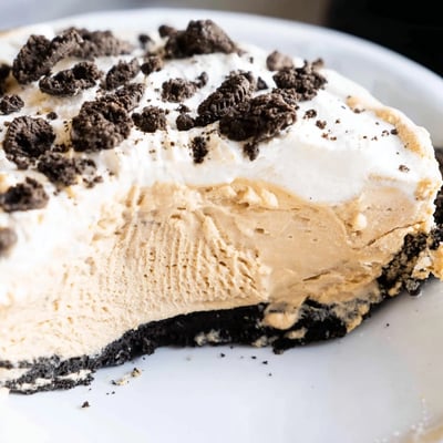 Irresistible Peanut Butter Oreo Pie